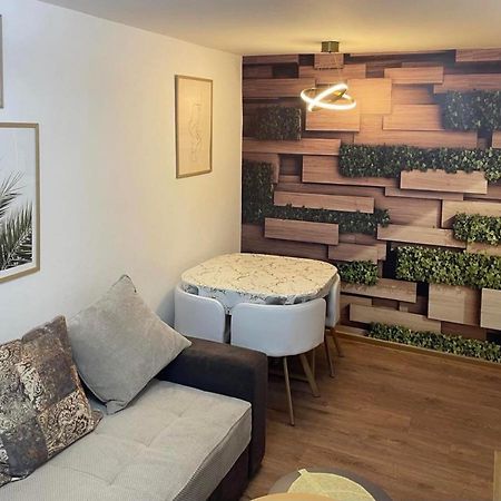 דירות זבליאק Modern In Center מראה חיצוני תמונה