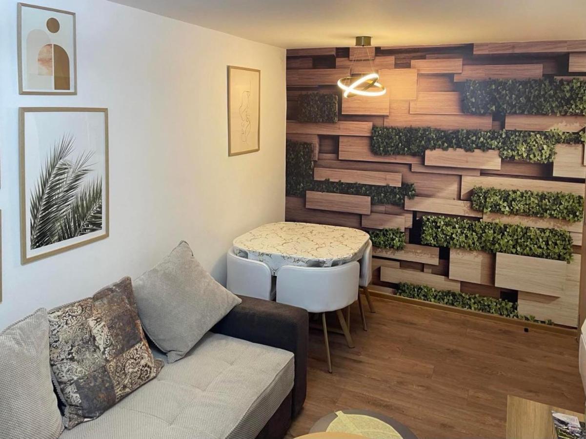 דירות זבליאק Modern In Center מראה חיצוני תמונה